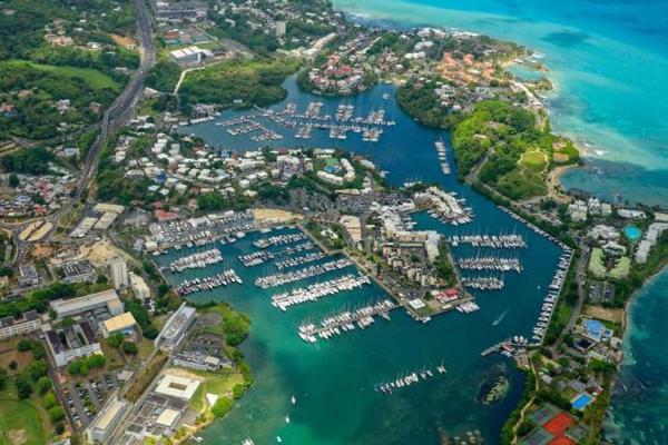 Superbe Studio Avec Piscine, Au Coeur De La Marina! Village Soleil ! Proche Aeroport & Ferry Le Gosier  Bagian luar foto